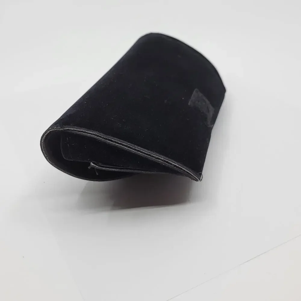 Smith Optics sunglasses soft black velour case. Pre-owned, good shape